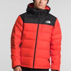 Men's Roxborough Lux Hooded Jacket NWT Fiery Red XL